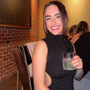 Meet your Posher, Ali